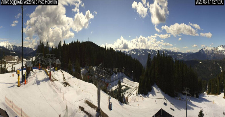 Webcam Ski Area Lavarone  - Chair lift Laghetto 