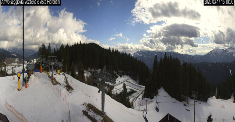 Webcam Ski Area Lavarone  - Chair lift Laghetto 
