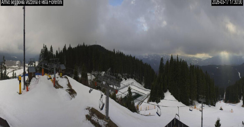 Webcam Ski Area Lavarone  - Chair lift Laghetto 
