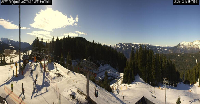 Webcam Ski Area Lavarone  - Chair lift Laghetto 