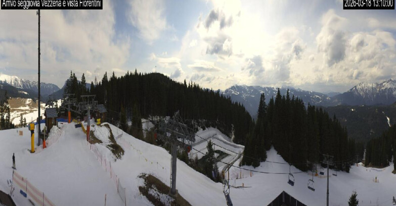 Webcam Лавароне  - Chair lift Laghetto 