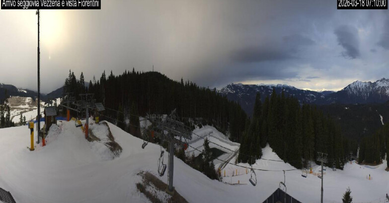 Webcam Лавароне  - Chair lift Laghetto 