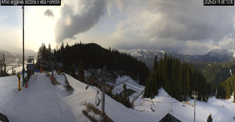 Webcam Лавароне  - Chair lift Laghetto 