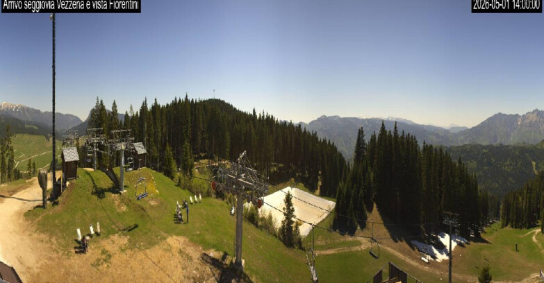 Webcam Lavarone - Chair lift Laghetto 