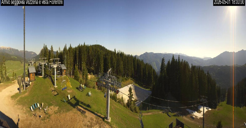 Webcam Lavarone - Chair lift Laghetto 