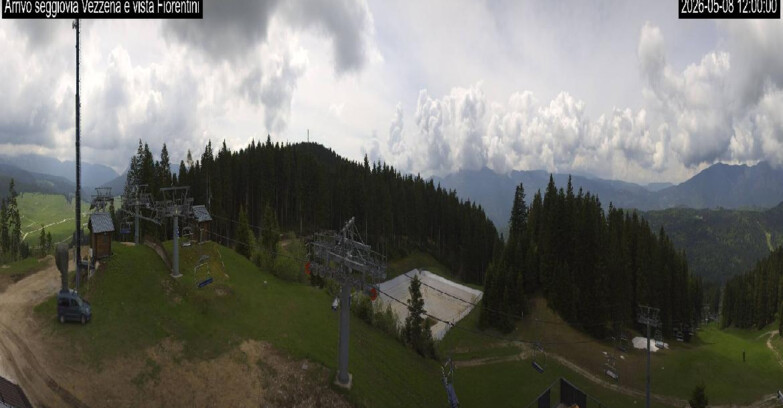 Webcam Лавароне  - Chair lift Laghetto 