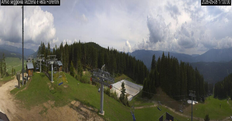 Webcam Лавароне  - Chair lift Laghetto 