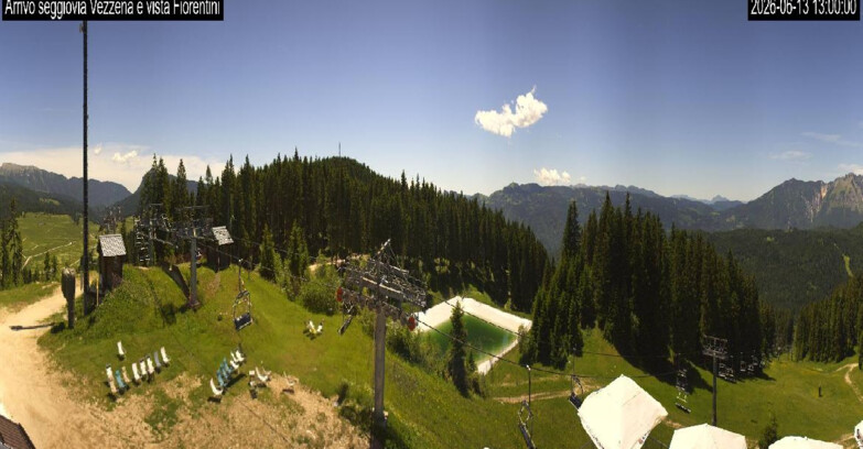 Webcam Ski area Lavarone - Arrivo seggiovia Laghetto
