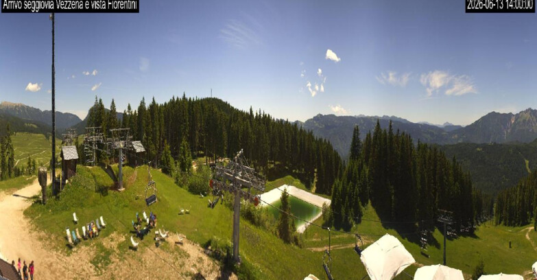 Webcam Ski area Lavarone - Arrivo seggiovia Laghetto