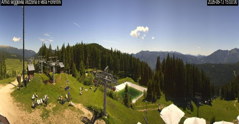 Webcam Ski area Lavarone - Arrivo seggiovia Laghetto