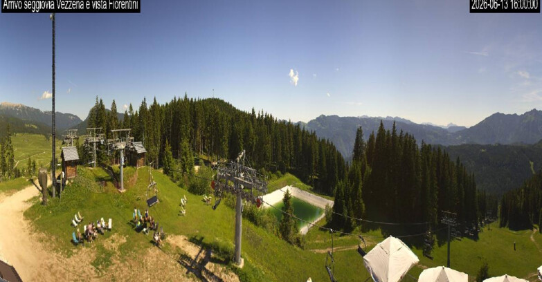 Webcam Ski area Lavarone - Arrivo seggiovia Laghetto