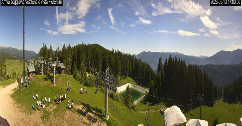 Webcam Ski area Lavarone - Arrivo seggiovia Laghetto