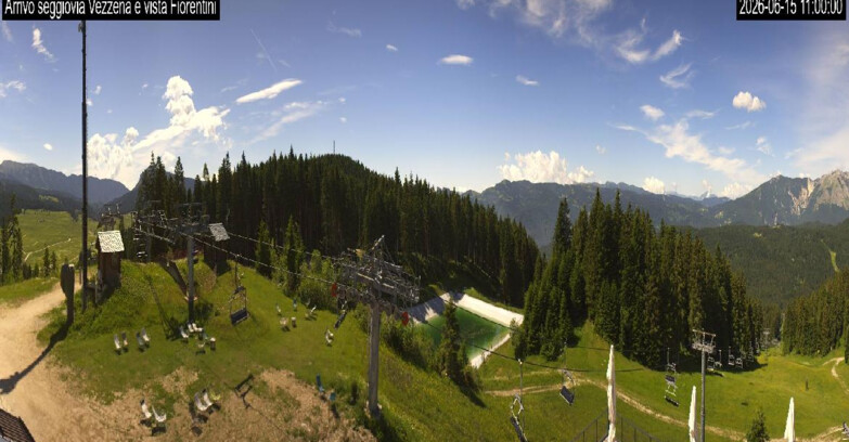 Webcam Ski Area Lavarone  - Chair lift Laghetto 