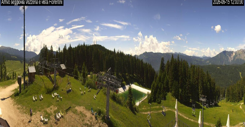 Webcam Ski Area Lavarone  - Chair lift Laghetto 