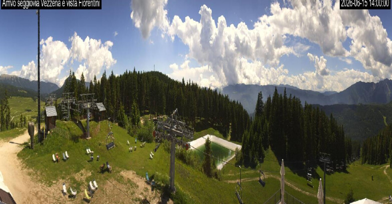 Webcam Ski Area Lavarone  - Chair lift Laghetto 