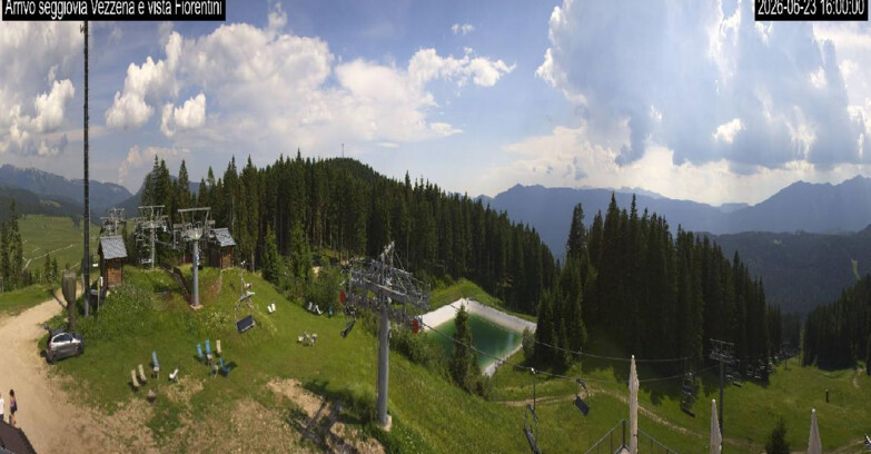 Webcam Lavarone Skigegiet - Laghetto Sessellift 