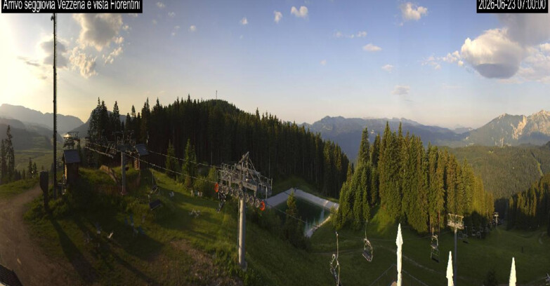 Webcam Lavarone Skigegiet - Laghetto Sessellift 
