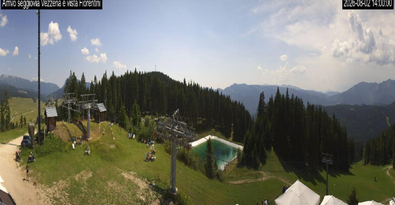 Webcam Ski area Lavarone - Arrivo seggiovia Laghetto