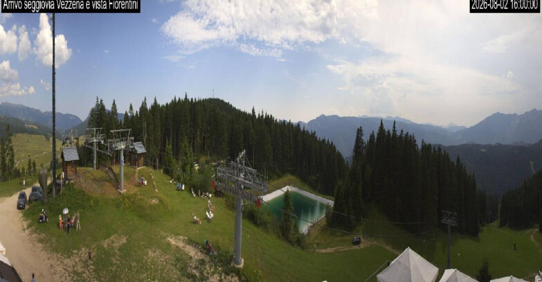 Webcam Ski area Lavarone - Arrivo seggiovia Laghetto
