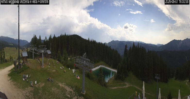 Webcam Lavarone Skigegiet - Laghetto Sessellift 