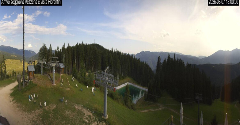 Webcam Lavarone Skigegiet - Laghetto Sessellift 