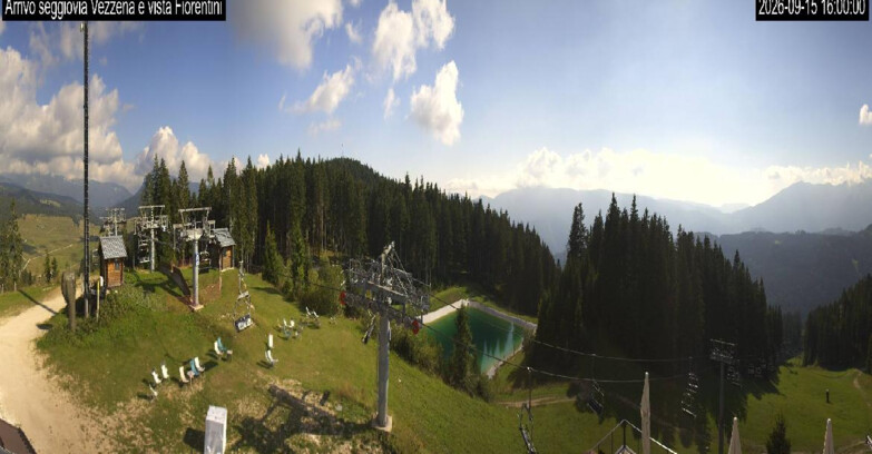 Webcam Lavarone - Chair lift Laghetto 