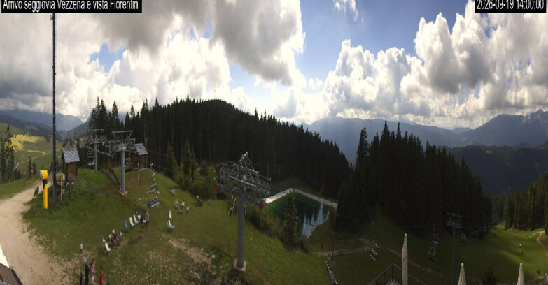 Webcam Ski Area Lavarone  - Chair lift Laghetto 