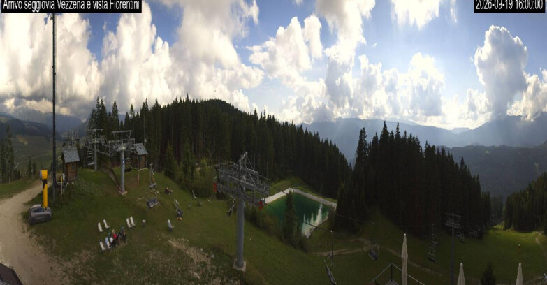 Webcam Ski Area Lavarone  - Chair lift Laghetto 