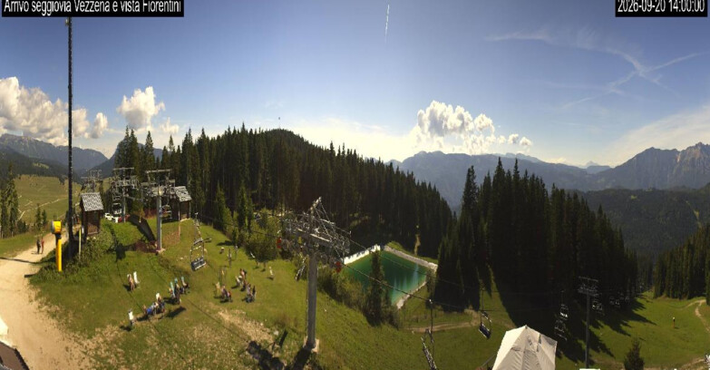 Webcam Ski area Lavarone - Arrivo seggiovia Laghetto