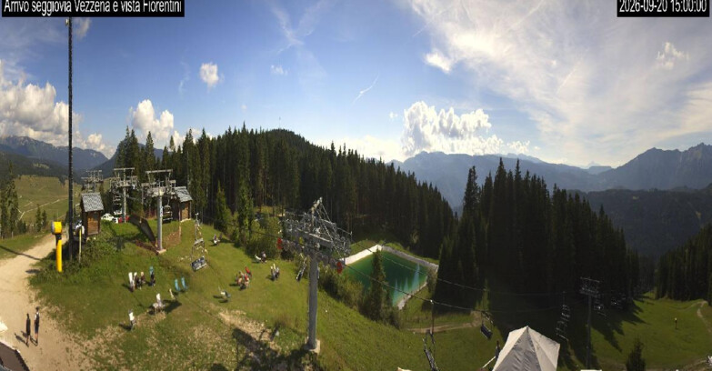 Webcam Ski area Lavarone - Arrivo seggiovia Laghetto