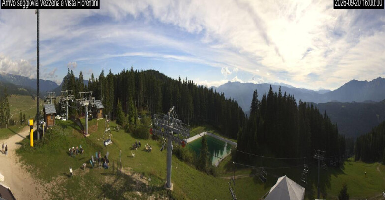 Webcam Ski area Lavarone - Arrivo seggiovia Laghetto