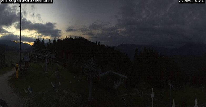 Webcam Ski Area Lavarone  - Chair lift Laghetto 