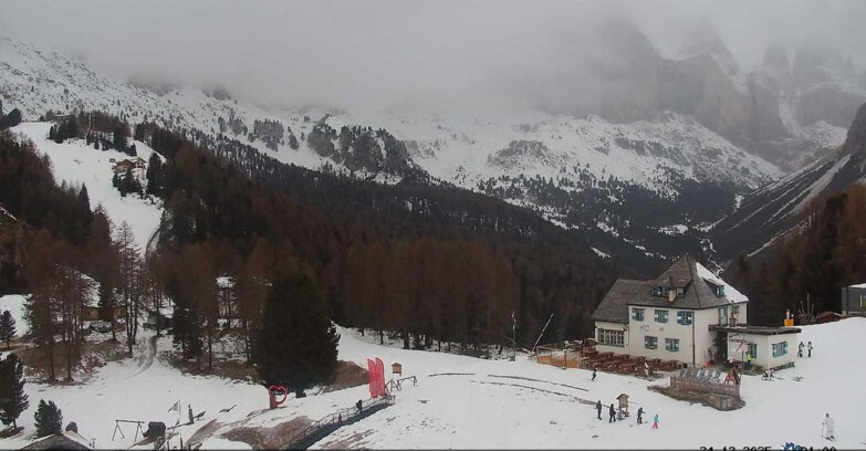 Webcam Vigo di Fassa-Pera-Ciampedìe - Vigo - Roda de Vael