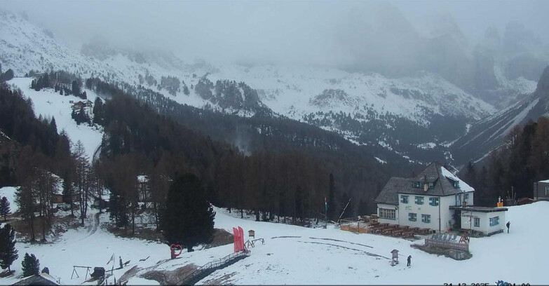 Webcam Vigo di Fassa-Pera-Ciampedìe - Vigo - Roda de Vael