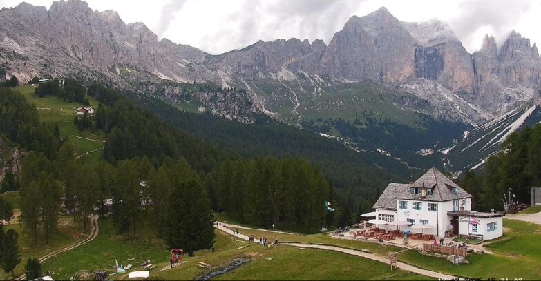 Webcam Vigo di Fassa-Pera-Ciampedìe - Vigo - Roda de Vael