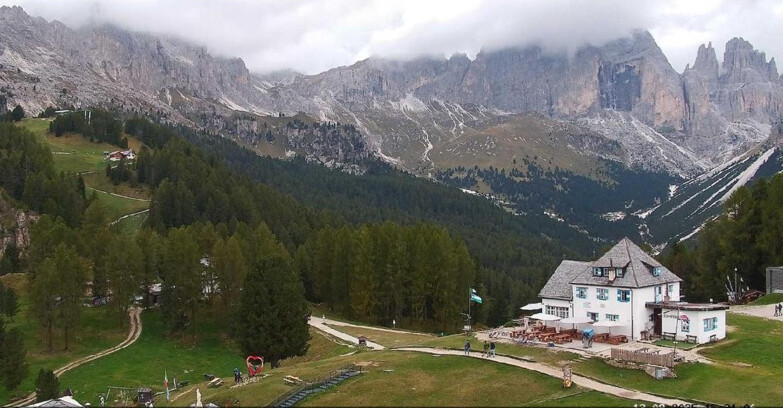 Webcam Vigo di Fassa-Pera-Ciampedìe - Vigo - Roda de Vael