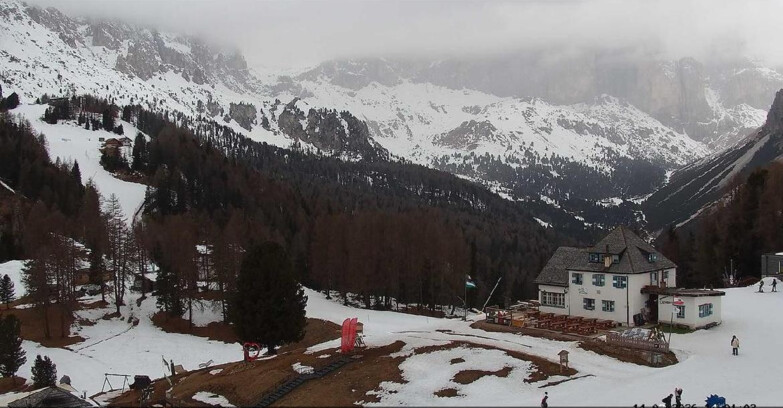 Webcam Vigo di Fassa-Pera-Ciampedìe - Vigo - Roda de Vael