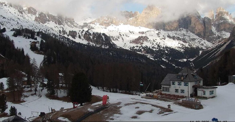 Webcam Vigo di Fassa-Pera-Ciampedìe - Vigo - Roda de Vael