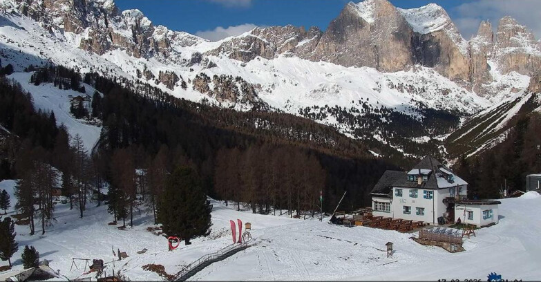 Webcam Vigo di Fassa-Pera-Ciampedie - Vigo - Roda de Vael