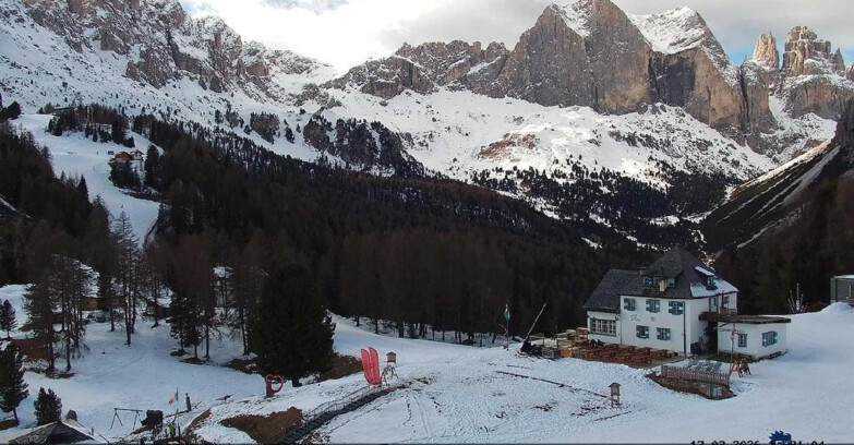 Webcam Vigo di Fassa-Pera-Ciampedie - Vigo - Roda de Vael