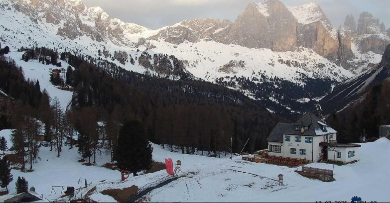 Webcam Vigo di Fassa-Pera-Ciampedìe - Vigo - Roda de Vael