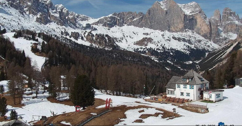 Webcam Vigo di Fassa-Pera-Ciampedìe - Vigo - Roda de Vael