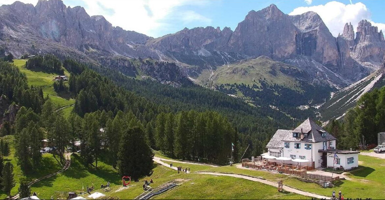 Webcam Vigo di Fassa-Pera-Ciampedìe - Vigo - Roda de Vael