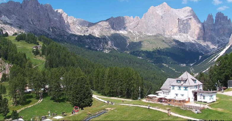 Webcam Vigo di Fassa-Pera-Ciampedìe - Vigo - Roda de Vael