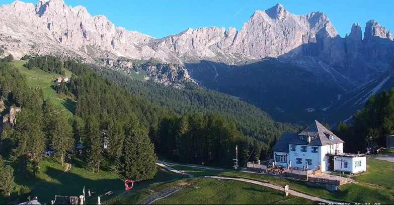 Webcam Vigo di Fassa-Pera-Ciampedìe - Vigo - Roda de Vael