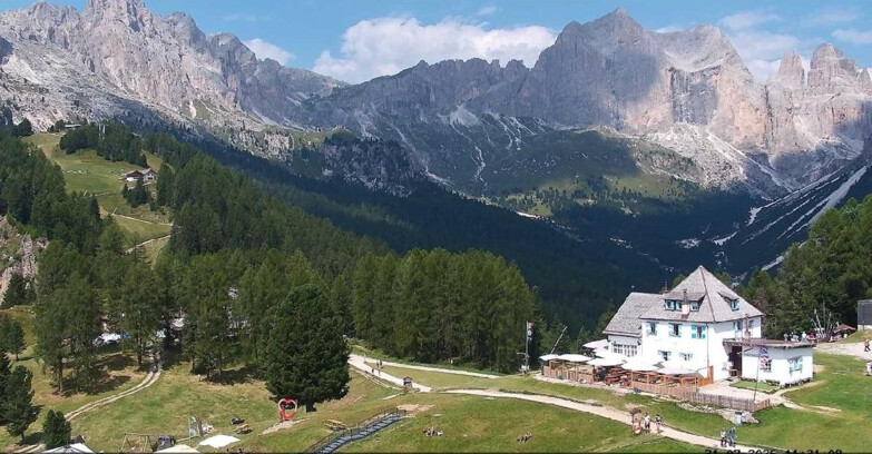 Webcam Vigo di Fassa-Pera-Ciampedìe - Vigo - Roda de Vael