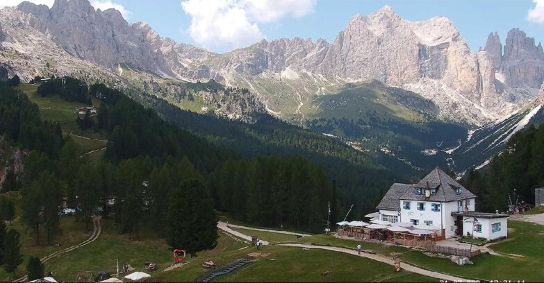 Webcam Vigo di Fassa-Pera-Ciampedìe - Vigo - Roda de Vael