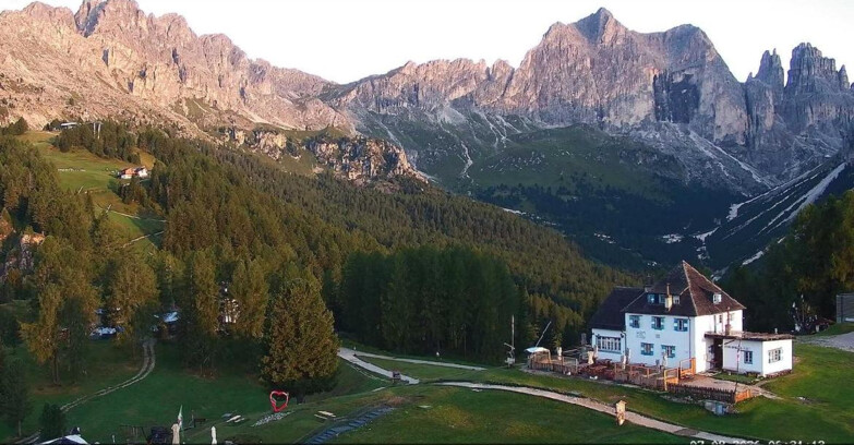 Webcam Vigo di Fassa-Pera-Ciampedìe - Vigo - Roda de Vael