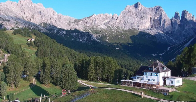 Webcam Vigo di Fassa-Pera-Ciampedìe - Vigo - Roda de Vael