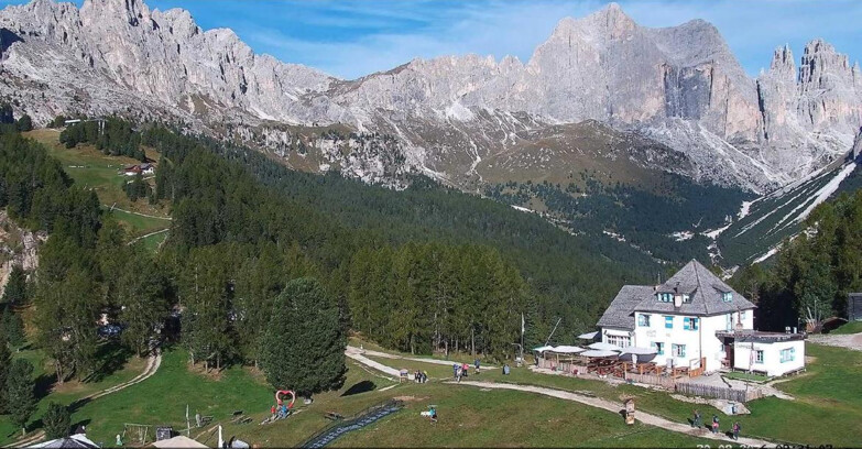 Webcam Vigo di Fassa-Pera-Ciampedìe - Vigo - Roda de Vael -Dolomiti di Fassa